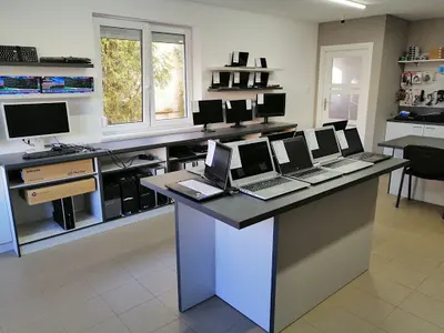 Infloris.pl - Komputery poleasingowe. Serwis i naprawa sprzętu komputerowego.